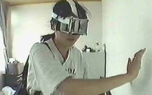subject with left-right reversing goggle1