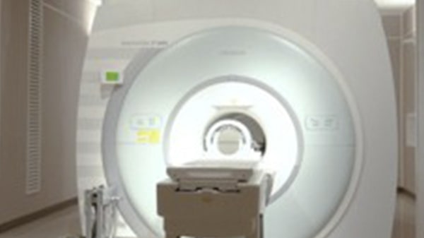 7T MRI