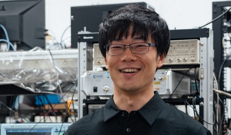 NICT 研究職 逵本 吉朗