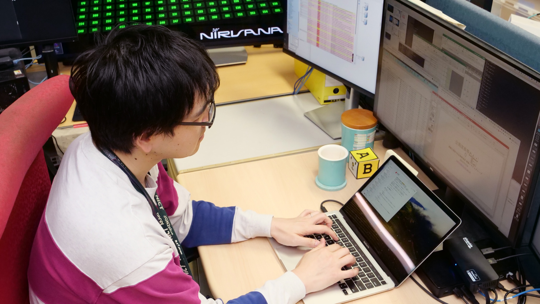 NICT 研究技術職 岡本 慶大