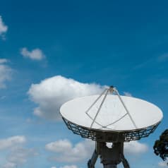 パラボラアンテナ