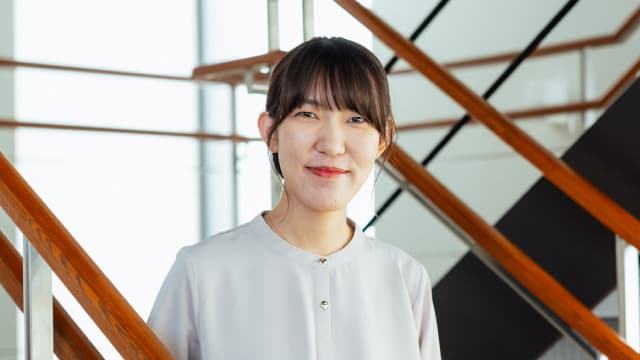 総合職 宇田 茜音