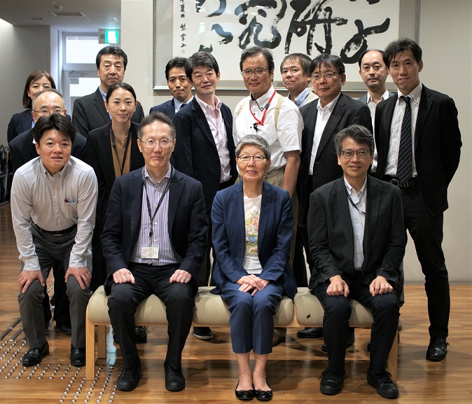 The representatives from CiNet, AI Research and Development Promotion Unit and Tokyo ESC