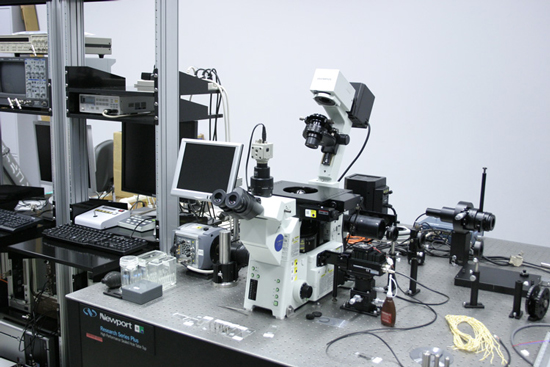 A photograph of Measurement and Analysis system of single molucule fluorescence